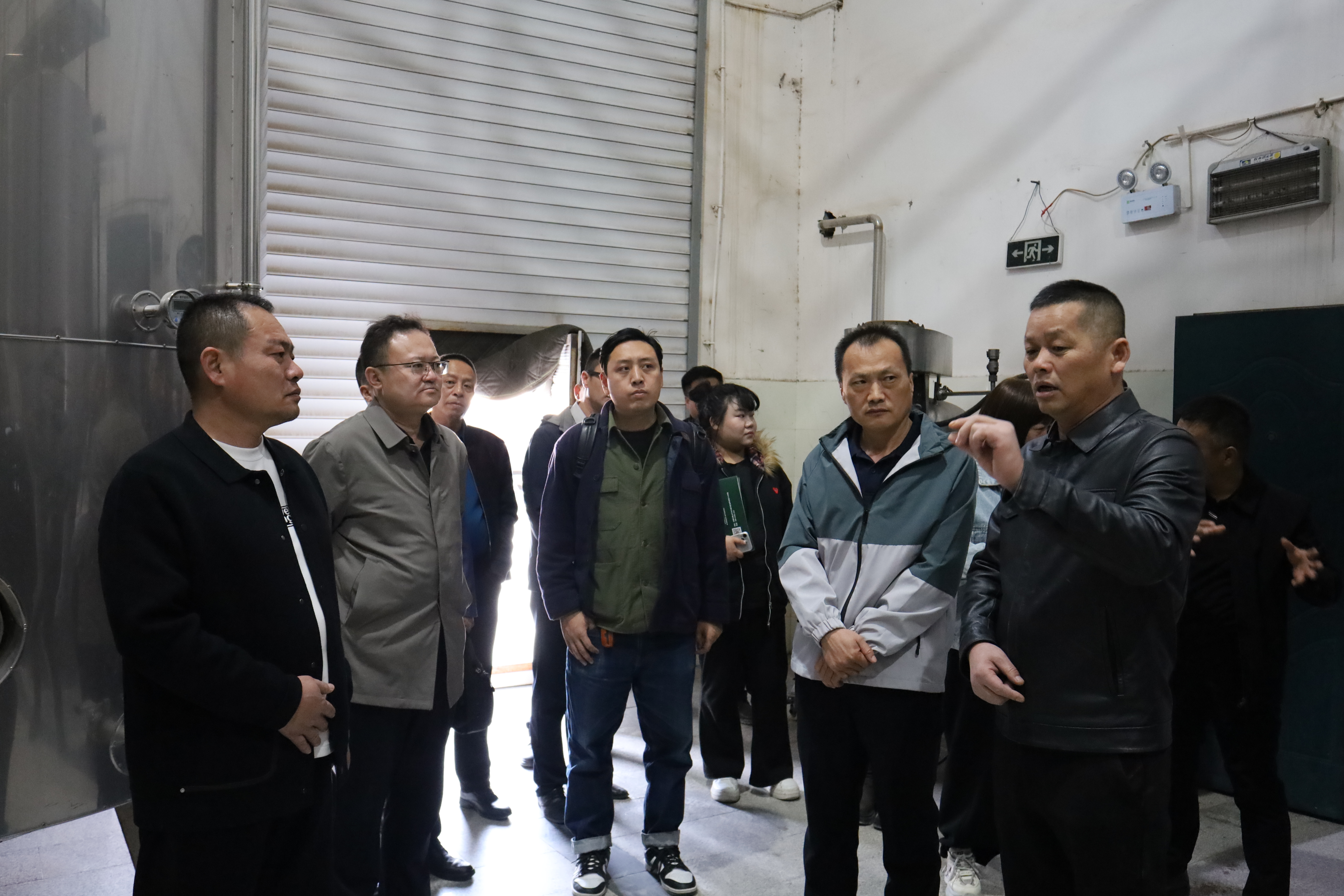 新疆中伟揽胜酒业有限公司