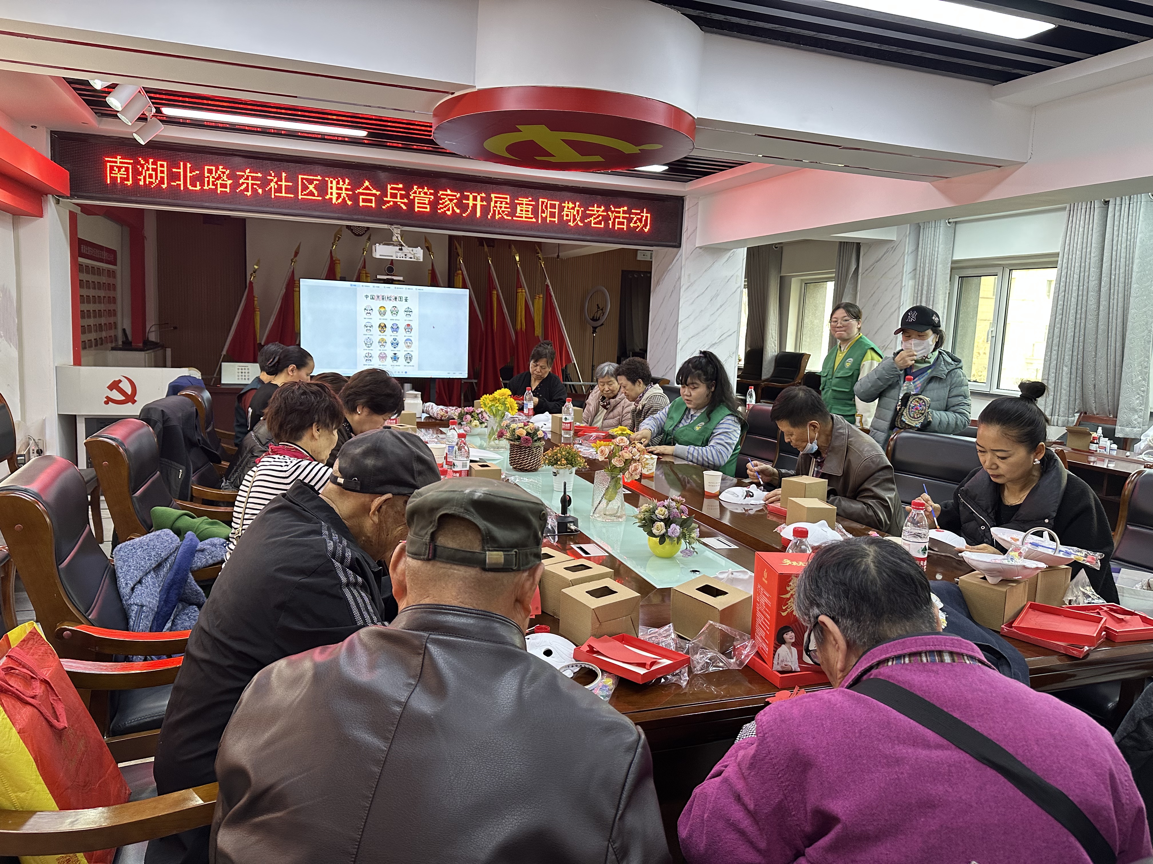 褪去戎装,初心仍在;重阳佳节,兵管家以爱为甲,守护每一位老人 褪去戎装,初心仍在;重阳佳节,兵管家以爱为甲,守护每一位老人